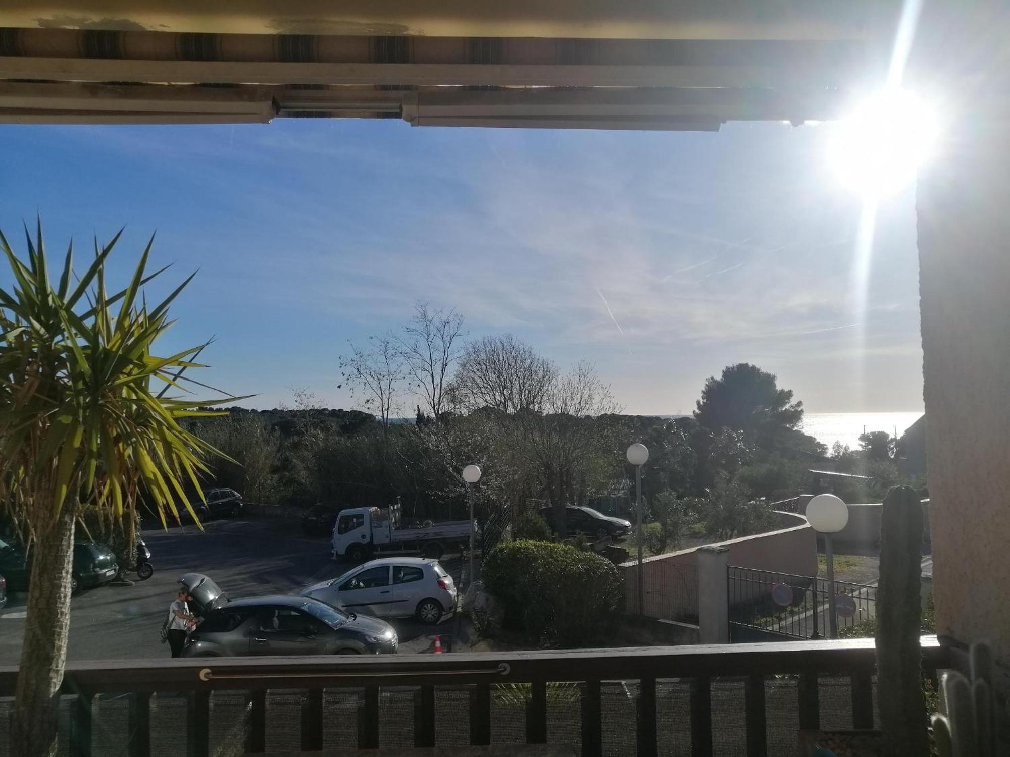 Sanary Les Gorguettes, Studio Avec Terrasse Vue Mer, A 10 Min A Pieds De La Plage מראה חיצוני תמונה